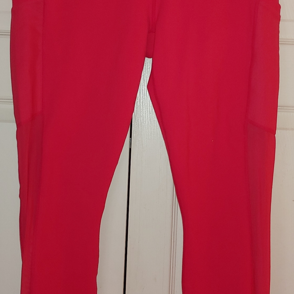 Fabletics hot pink powerhold leggings; tags remove
